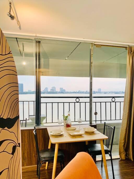Mhouse 127 Waterfront 2 * Hanoi